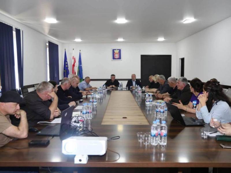 საქართველოს რეგიონული განვითარების მინისტრის მოადგილე ზაზა კვიციანი რაჭა-ლეჩხუმისა და...